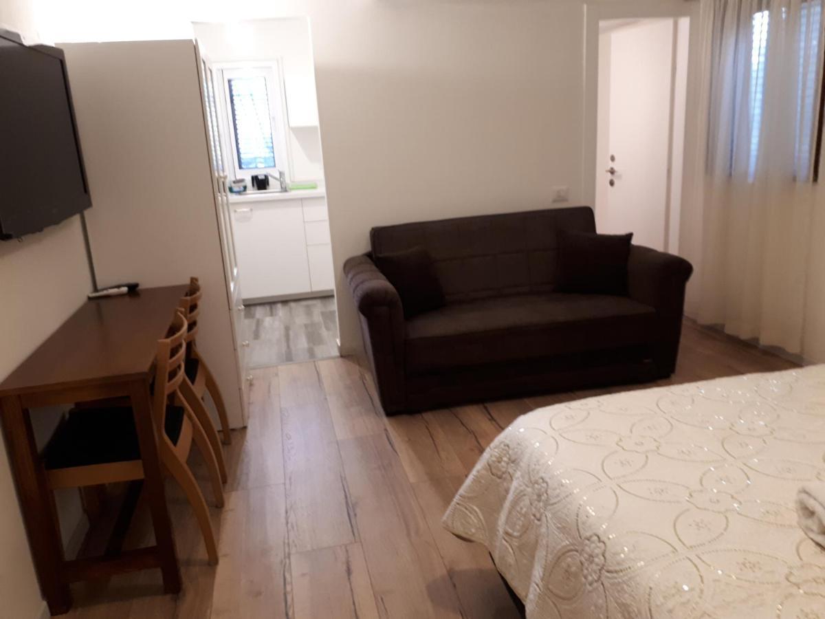 Etty'S House Hotel Petach Tikva Ngoại thất bức ảnh