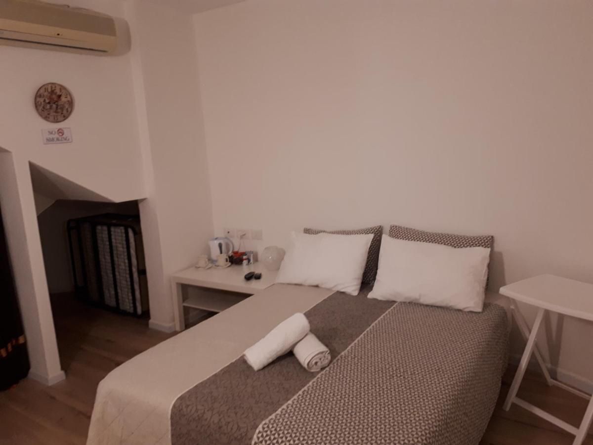 Etty'S House Hotel Petach Tikva Ngoại thất bức ảnh