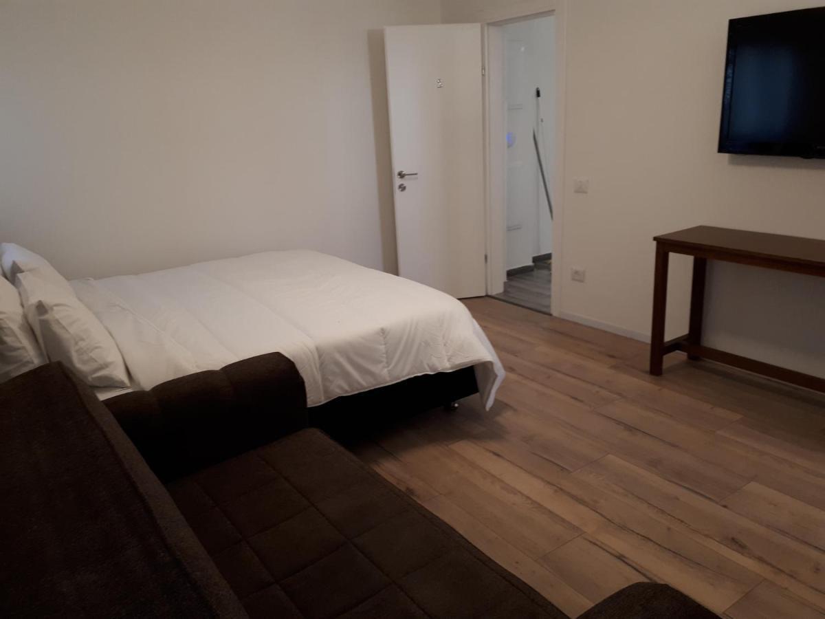Etty'S House Hotel Petach Tikva Ngoại thất bức ảnh